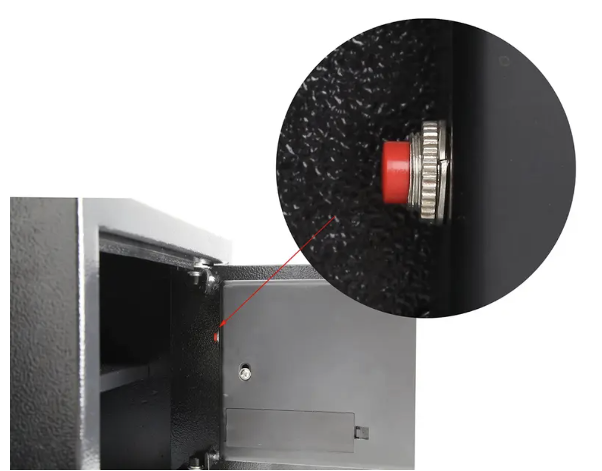 Nhấn 1 lần vào nút “RESET” (thường có màu đỏ) ở mặt trong của cửa két sắt (Nguồn: Internet) 